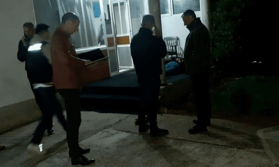 Sekuestrohen rreth 15 kilogramë drogë në Ferizaj, arrestohen dy persona