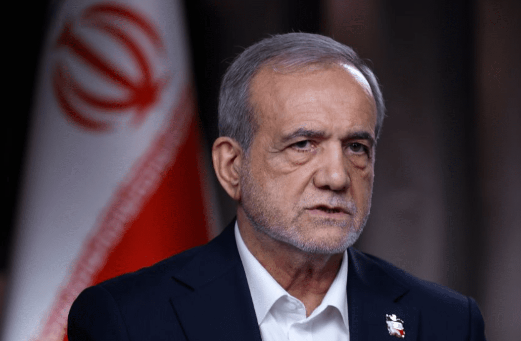 Pezeshkian bisedon me Macronin: Irani do të negociojë vetëm sipas ligjit ndërkombëtar