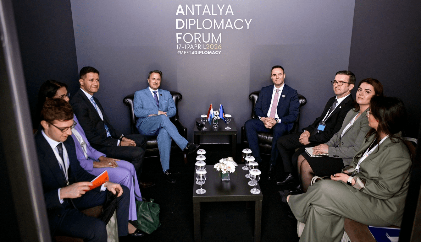 Forumi i Diplomacisë: Konjufca zhvillon takime me disa kryediplomatë