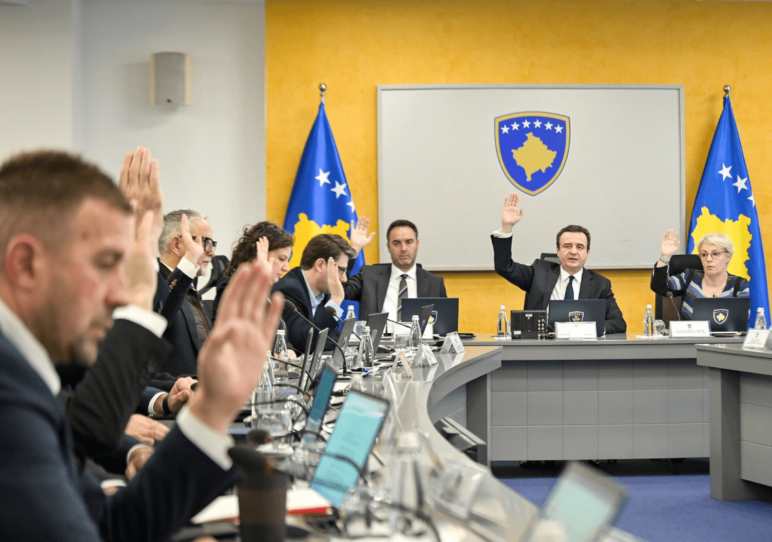 Para takimit me Abdixhikun, Kurti nesër mbledh ministrat