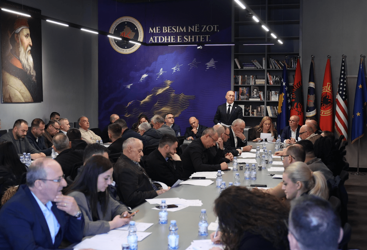 AAK kërkon që pensionet e veteranëve të jenë sa paga minimale