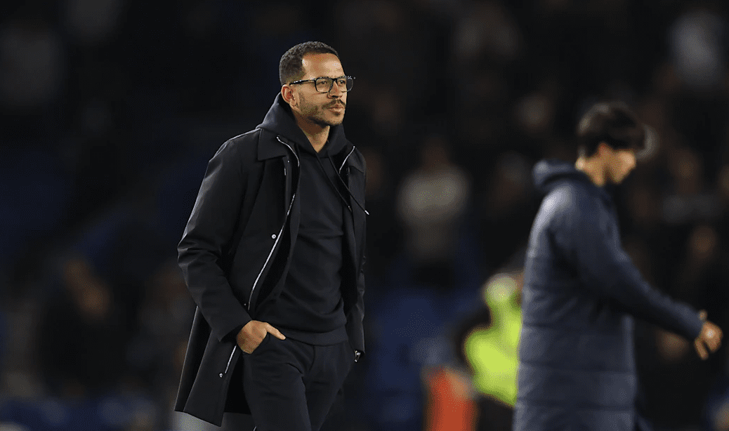 Chelsea shkarkon trajnerin Liam Rosenior