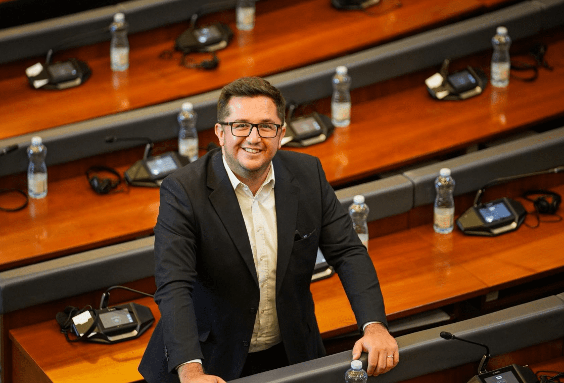 Mustafa i LDK-së i reagon Nagavcit: A i keni 66 vota për Osmanin?