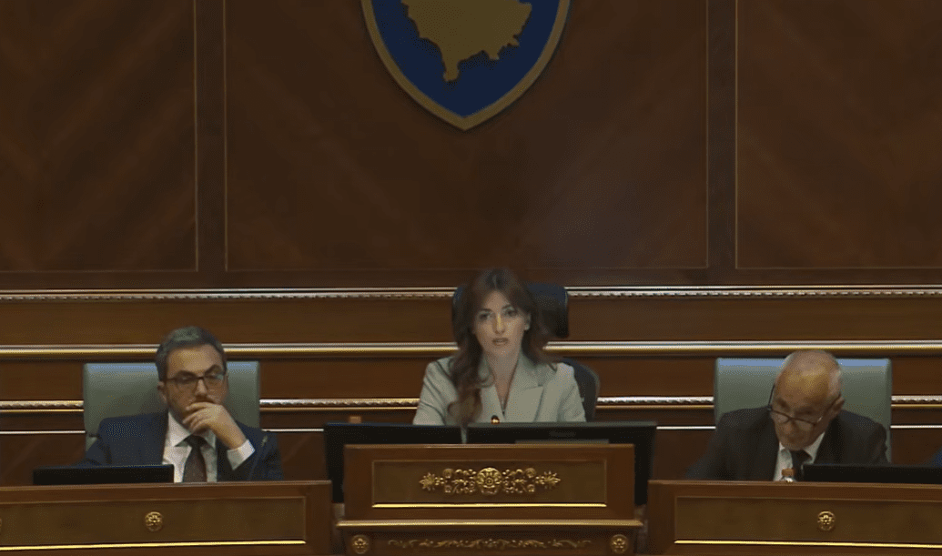 Mazhoranca voton për president pa kuorumin e nevojshëm, seanca vazhdon nesër në orën 10