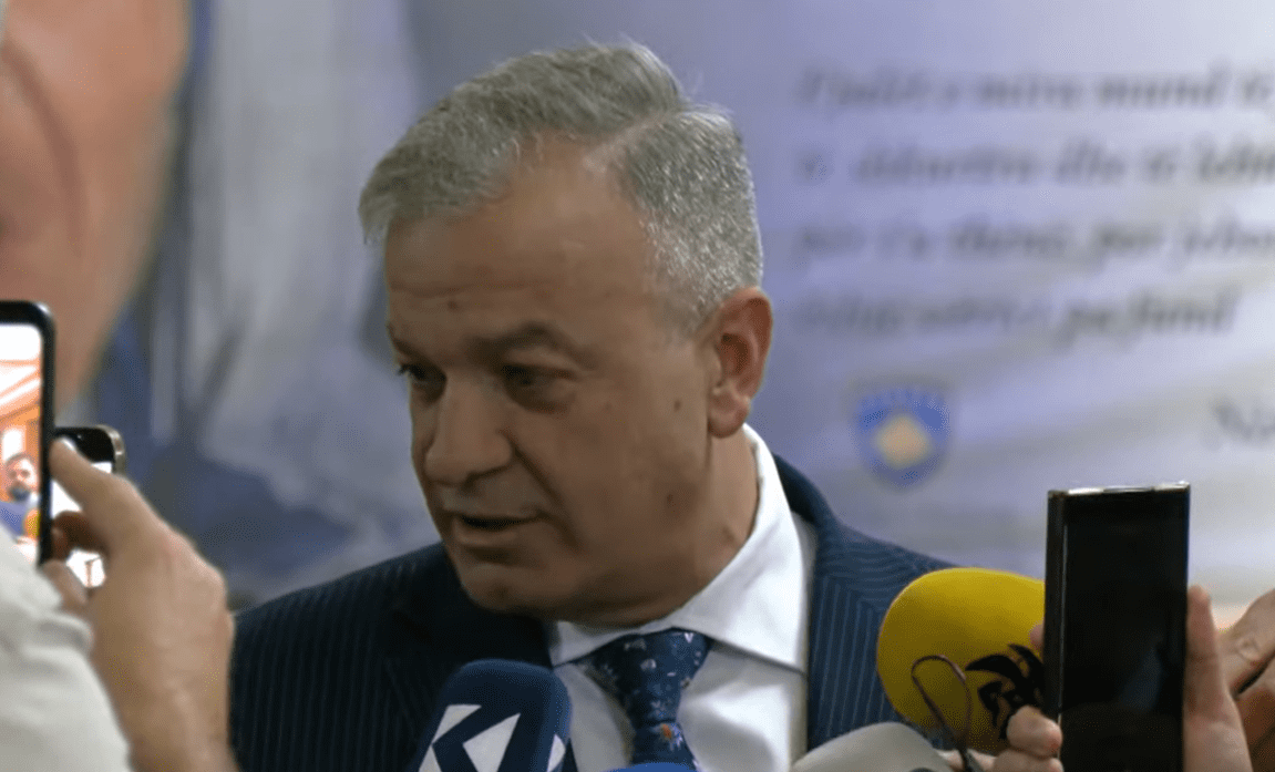 “Komunikim me sarkazëm” – Deputeti Bardiqi kërkon falje për “karaten” për zgjedhjen e presidentit