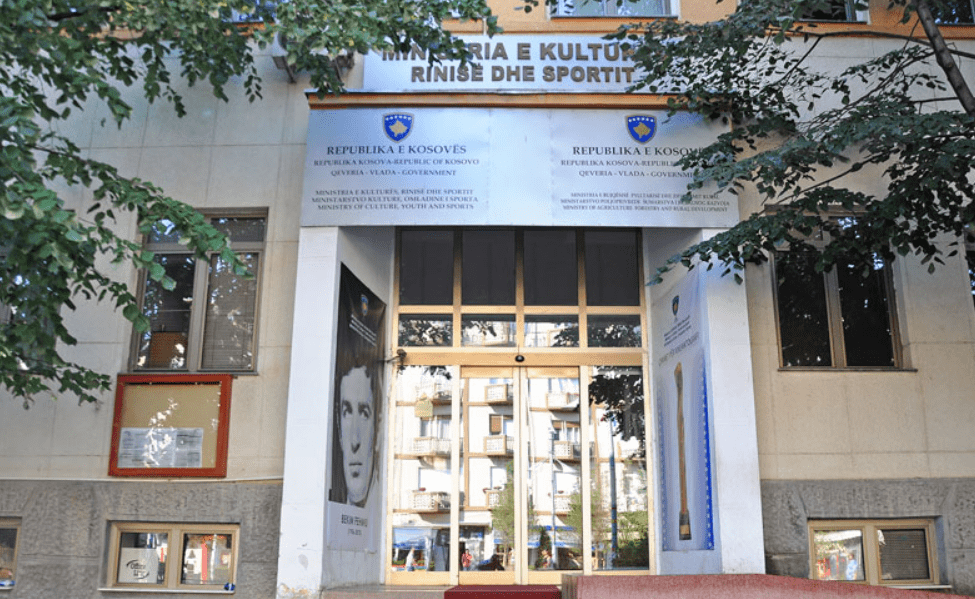 DP: Institucionet vazhdojnë keqpërdorimin e Marrëveshjeve për Shërbime të Veçanta