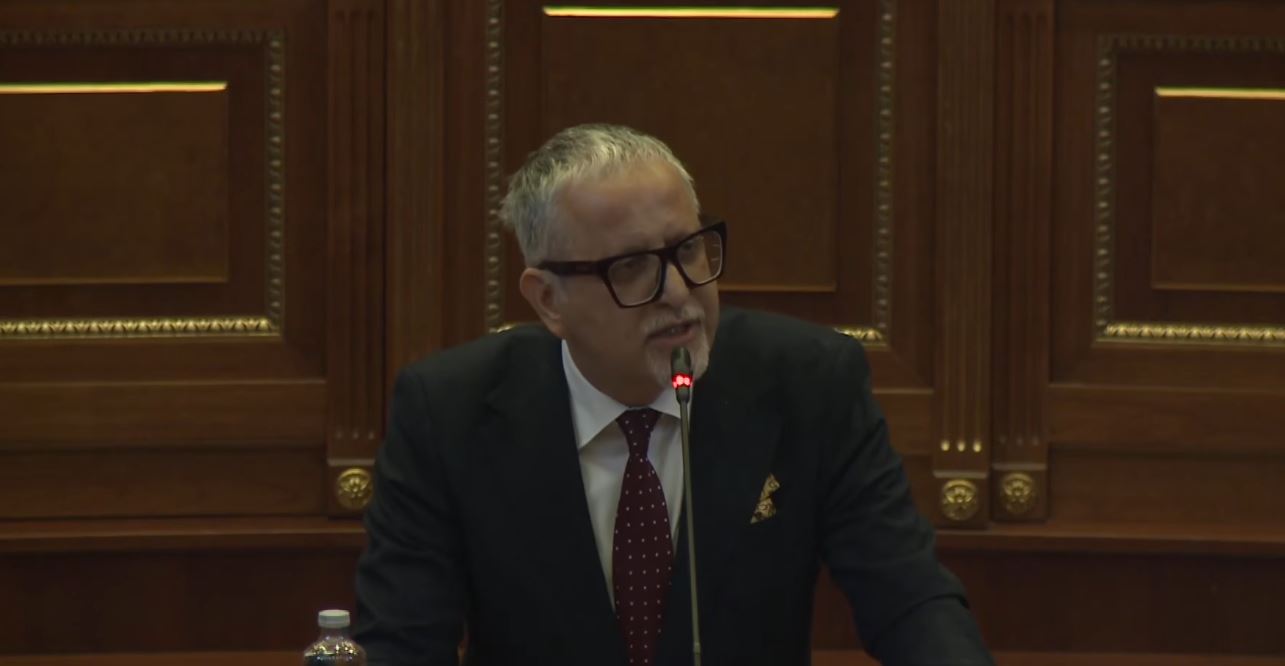 Vitia i përgjigjet kritikave të deputetes Kadrijaj: Në Klinikën Emergjente janë 25 krevate