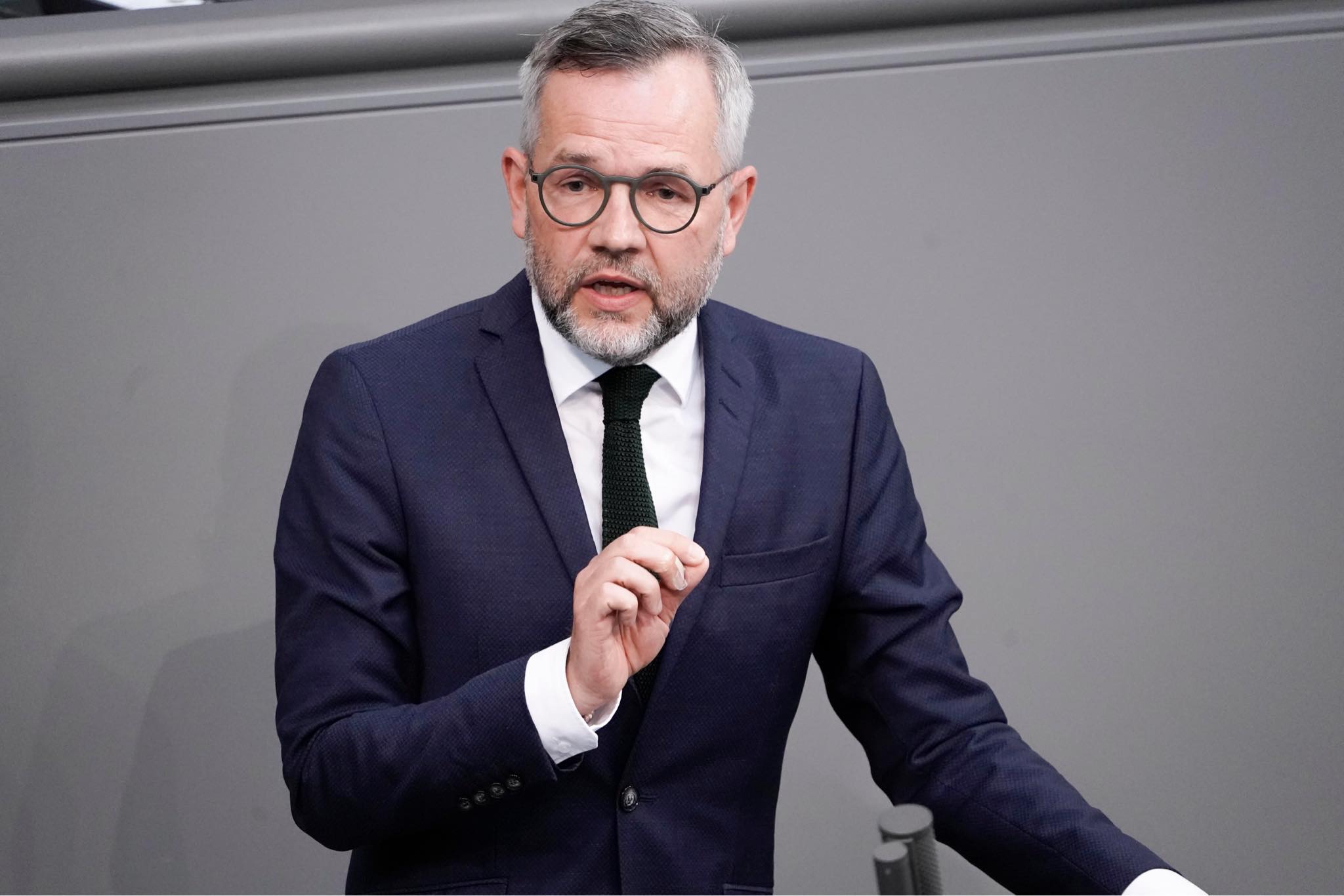 Roth: Evropa mund të mësojë nga diversiteti dhe islami paqësor i Kosovës