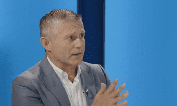 Ramadani: Nuk ka asnjë dilemë që Serbia synon ta bartë krizën e saj brenda Kosovës