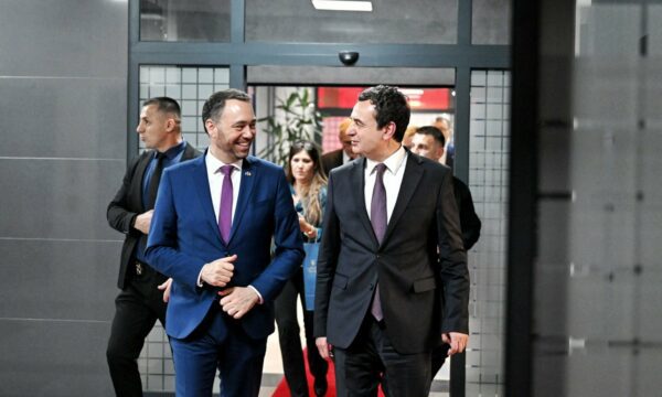 Kryediplomati belg flet për vizitën në Kosovë