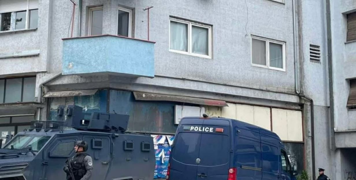 Gjendet një granatë dore në bodrumin e një banese në Mitrovicë të Veriut, Policia jep detaje