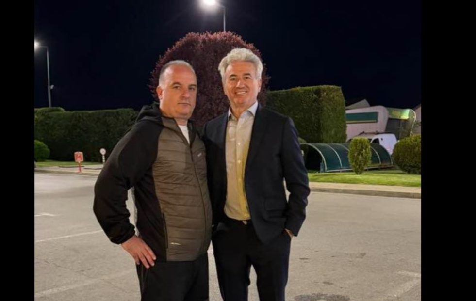 Ish-ushtari i UÇK-së arrin në Kosovë pas lirimit nga autoritetet serbe