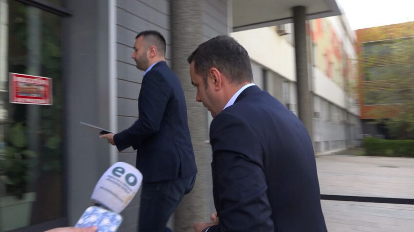 Abdixhiku: S’kanë fillu bisedimet për Vjosa Osmanin, s’është e vërtetë