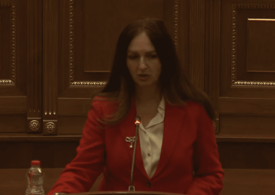 Vetëvendosje distancohet nga deklarata skandaloze e deputetit Geci