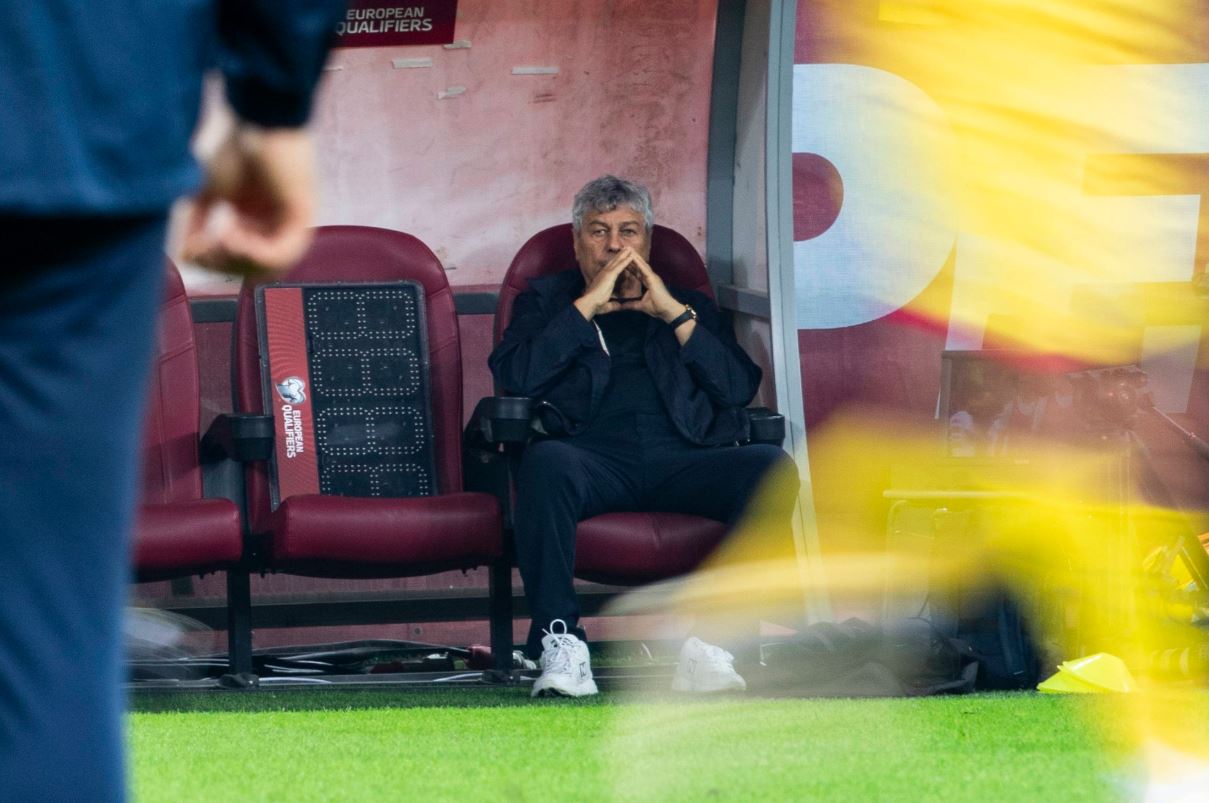 Bota e futbollit qan një nga trajnerët më të suksesshëm, ndërron jetë ikona Mircea Luçesku