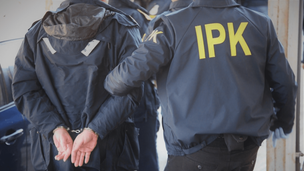 Operacioni kundër korrupsionit, arrestohen tre zyrtarë policorë