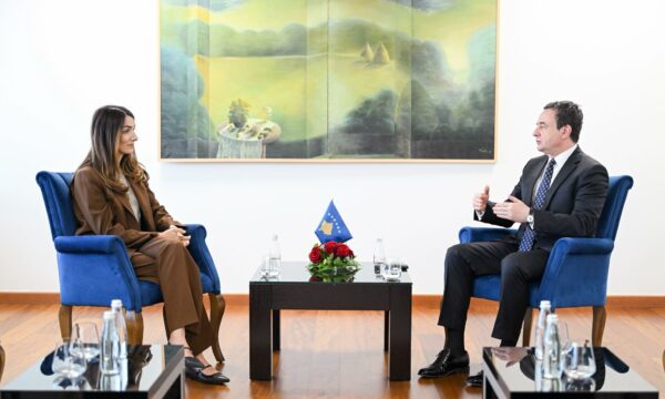 Ish-nënkryetarja e LDK-së i bashkohet kabinetit të Kurtit