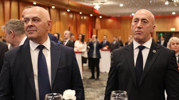 Kuvendi Zgjedhor – Ardian Gjini sot merr drejtimin e AAK-së