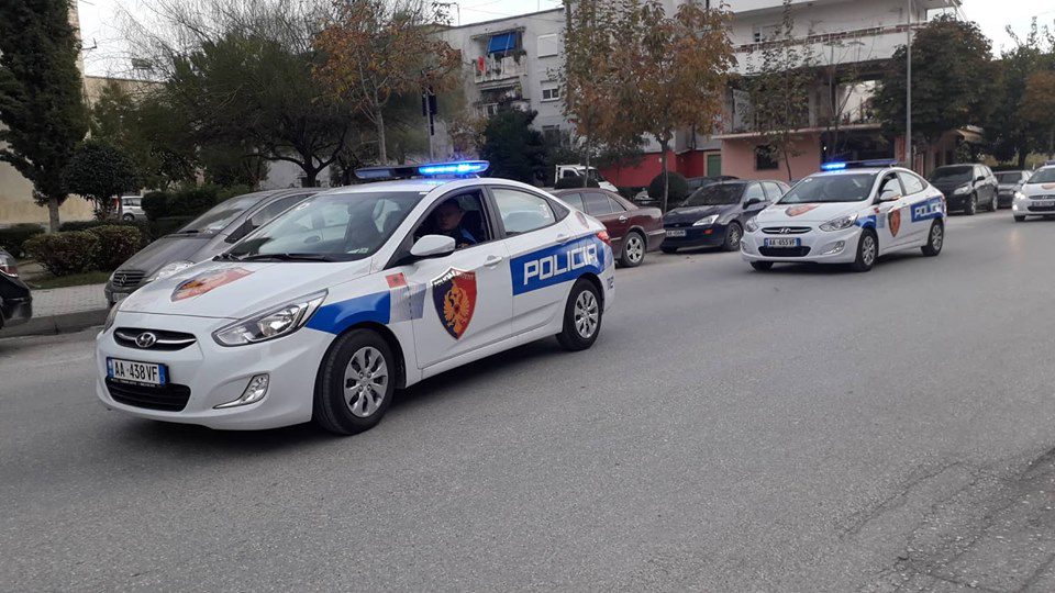 Tiranë: Shpërthim i fuqishëm, dyshohet për lëndë plasëse