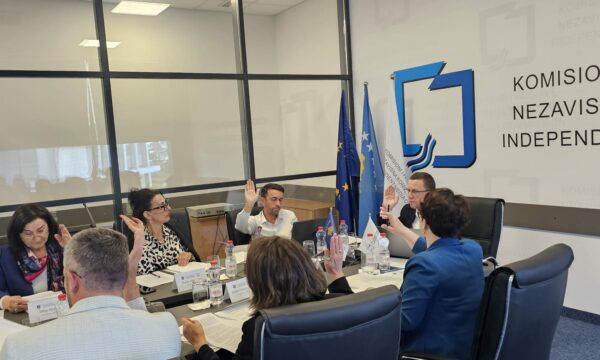 KPM gjobit mediat për shkeljet në zgjedhjet e 2025, reagon AGK