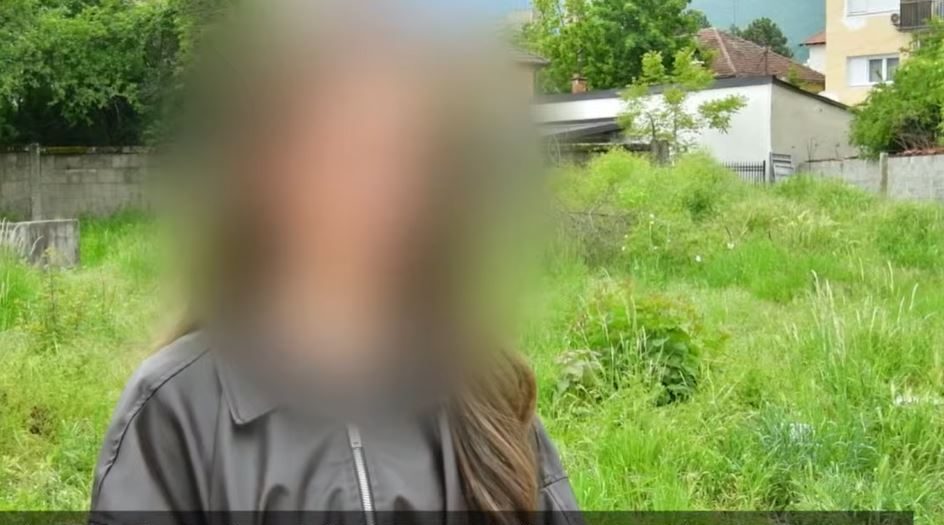 Burri i tezes e puthi në ashensor – Çfarë vendosi Gjykata dhe çka deklaroi Prokuroria për ish-policin?