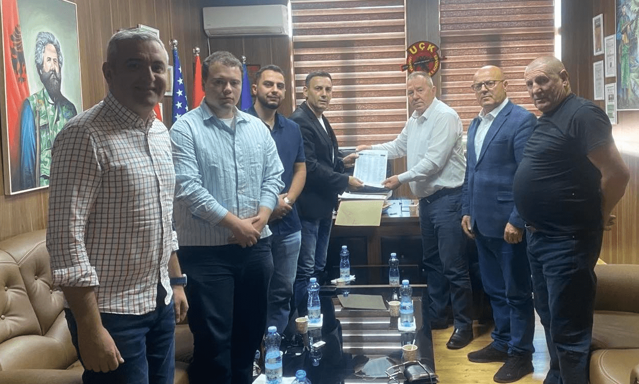 Rreth 20 mijë shqiptarë në Maqedoni të Veriut i bashkohen peticionit për lirimin e çlirimtarëve