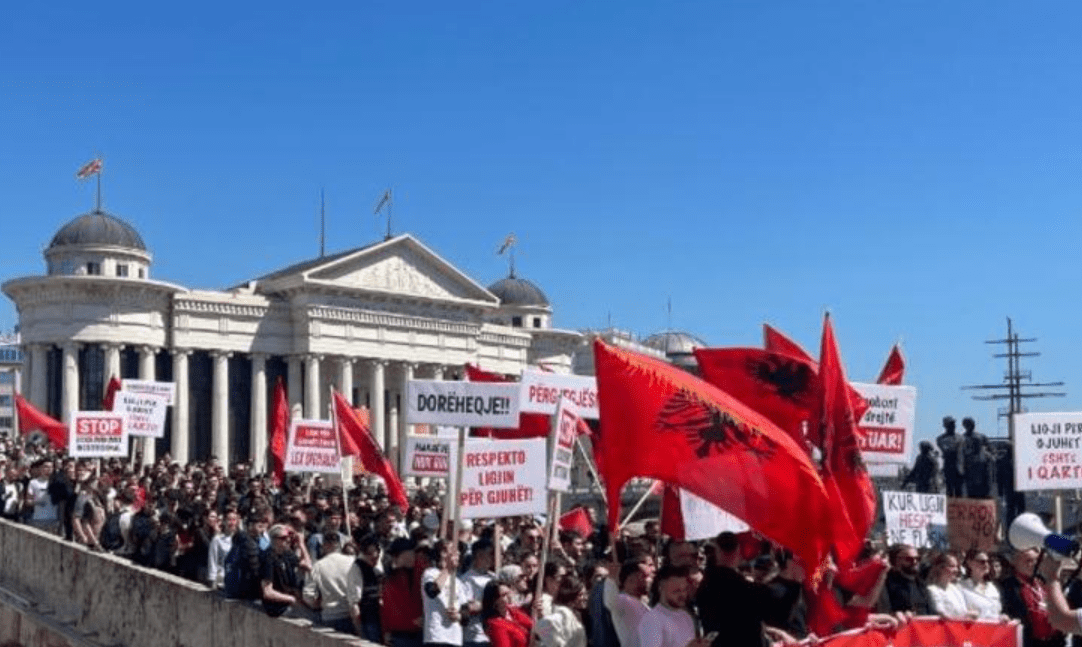 OVL e UÇK-së mbështet protestën në Shkup: Dinjiteti shqiptar nuk negociohet