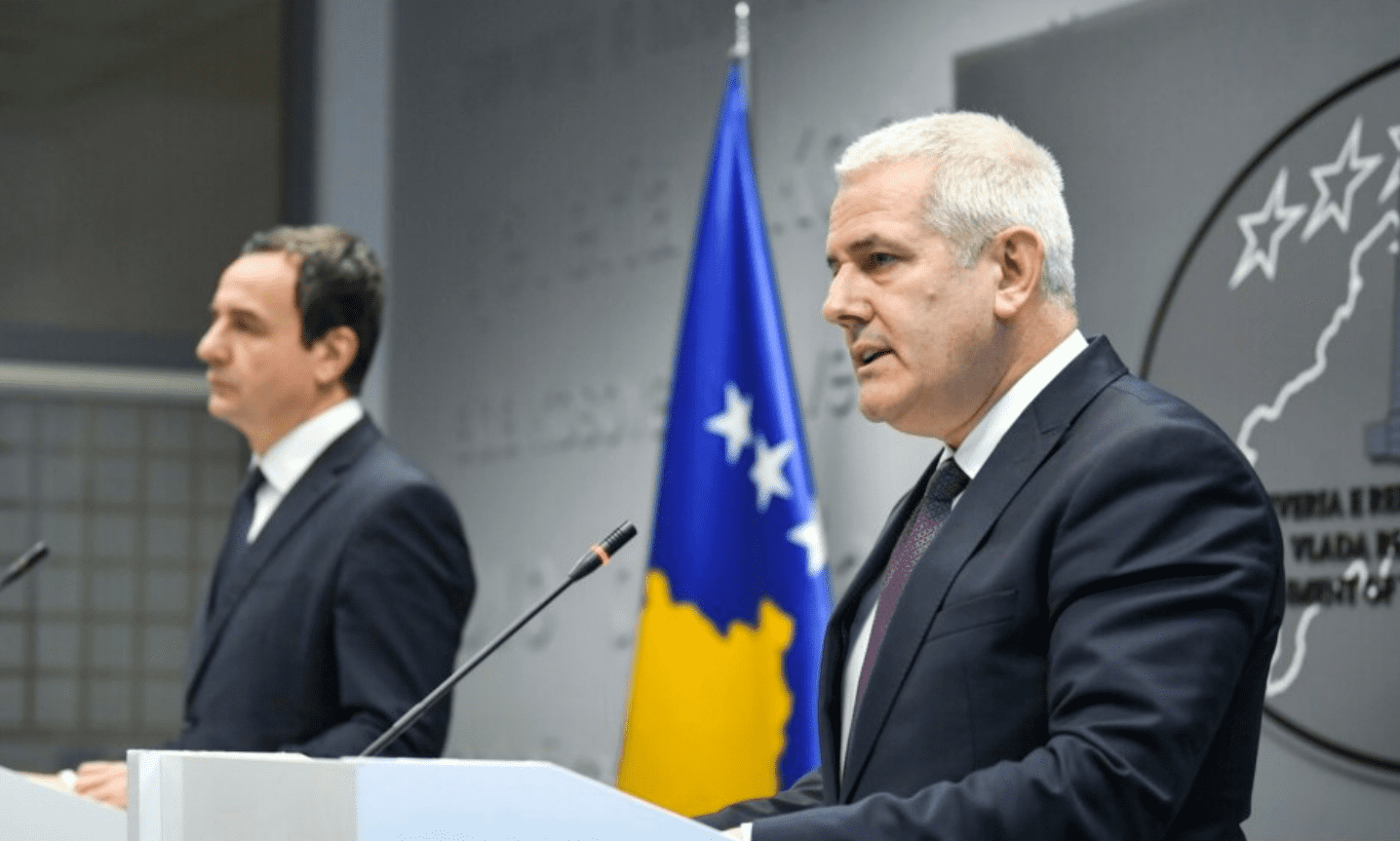 Kurti dhe Sveçla thërrasin konferencë për media