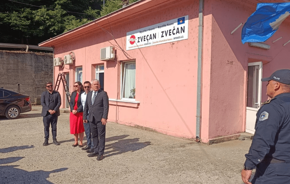 Policia e Kosovës asiston Infrakosin në marrjen nën kontroll të katër nënstacioneve hekurudhore në veri
