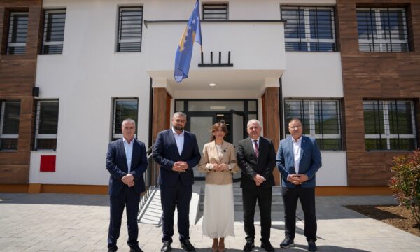 Përurohet një strehimore në veri, Haxhiu: E para në rajon sipas standardeve të Konventës së Stambollit
