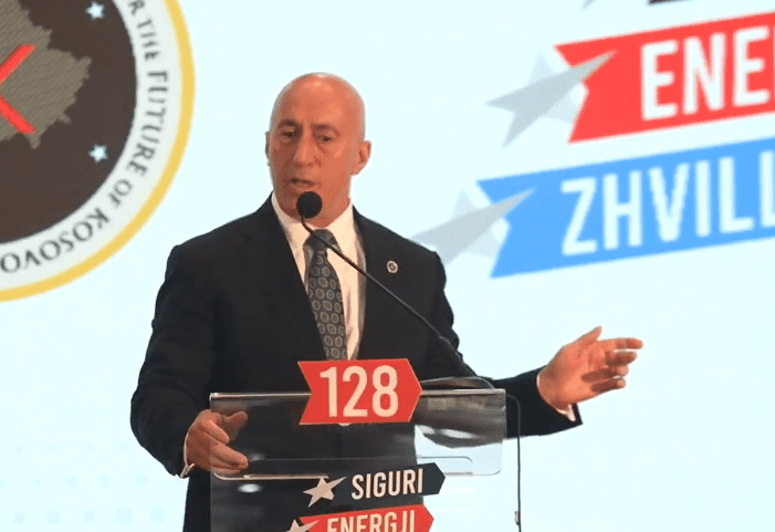 “Të besoj në rrugëtimin tënd” – Haradinaj i hap rrugë Gjinit në AAK