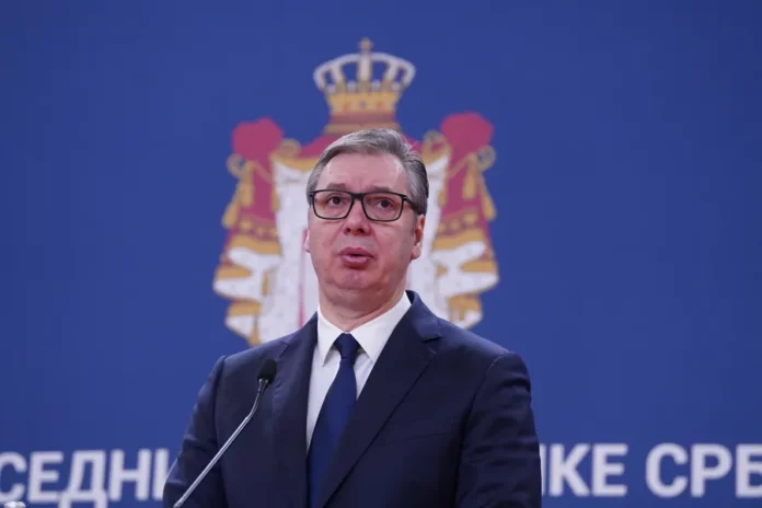 Vuçiq kërcënon: Do të luftojmë kundër anëtarësimit të Kosovës në NATO