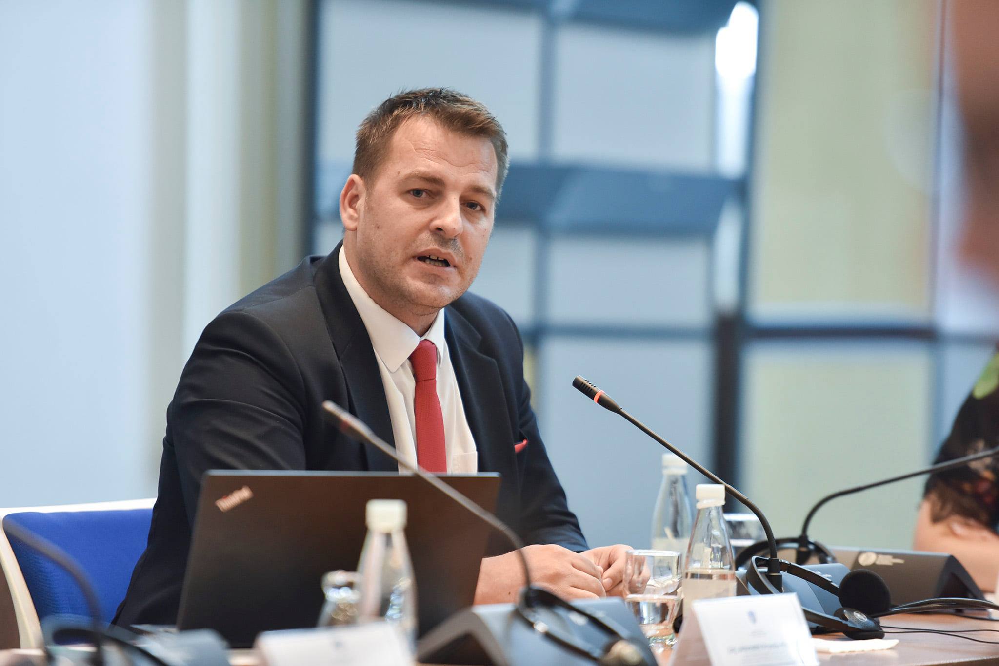 Muja: Vendoset sistemi i detyrueshëm i raportimit digjital në sektorin e qumështit