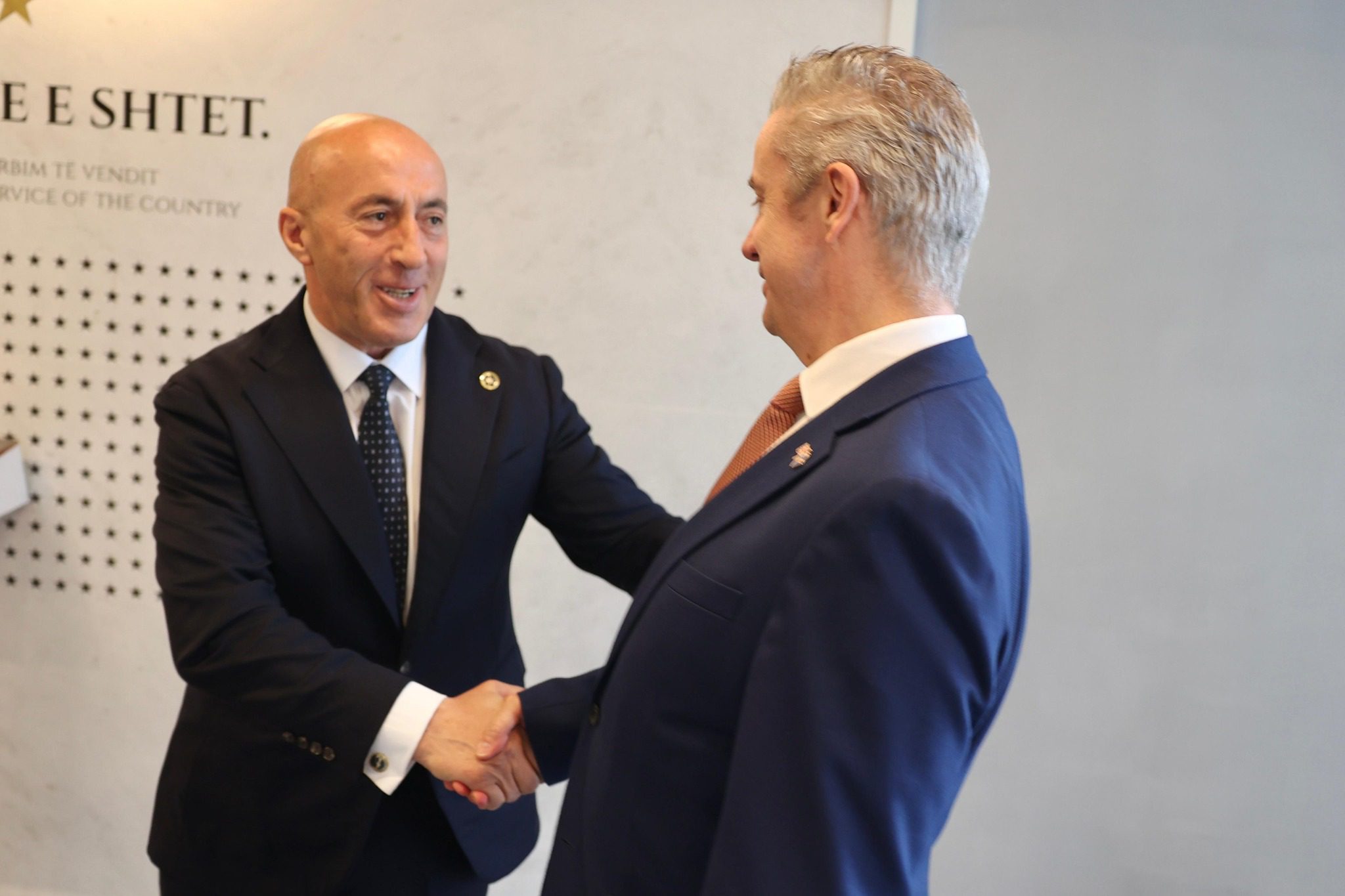 Hargreaves: Haradinaj ka luajtur rol të rëndësishëm në jetën politike