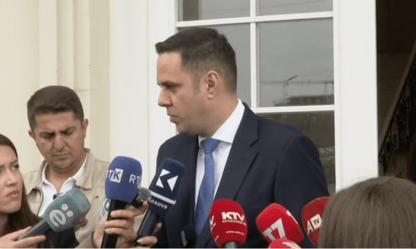 Abdixhiku pas mbledhjes: Po përpiqemi për bashkim e s’kemi përjashtim për askënd, Osmani vetë e 20-ta në listë