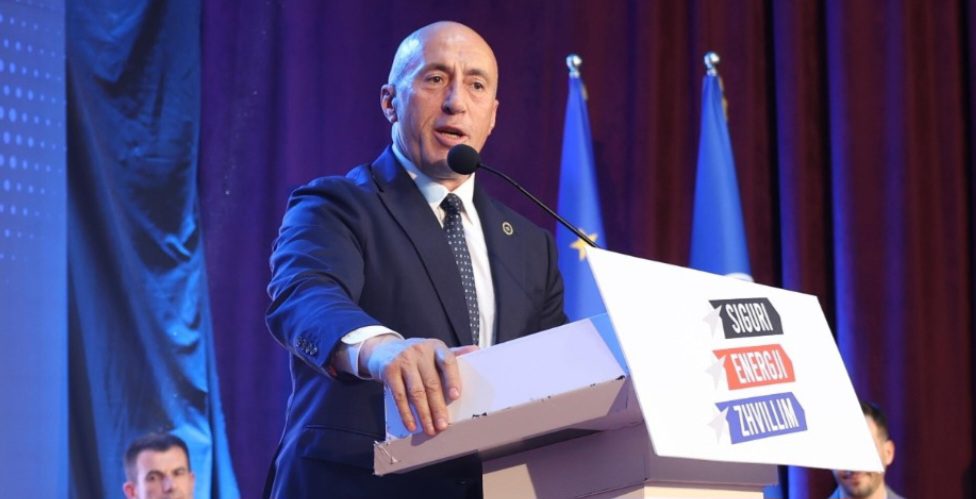Haradinaj: Dy kontrata të gatshme për energji ia kam lënë Kurtit
