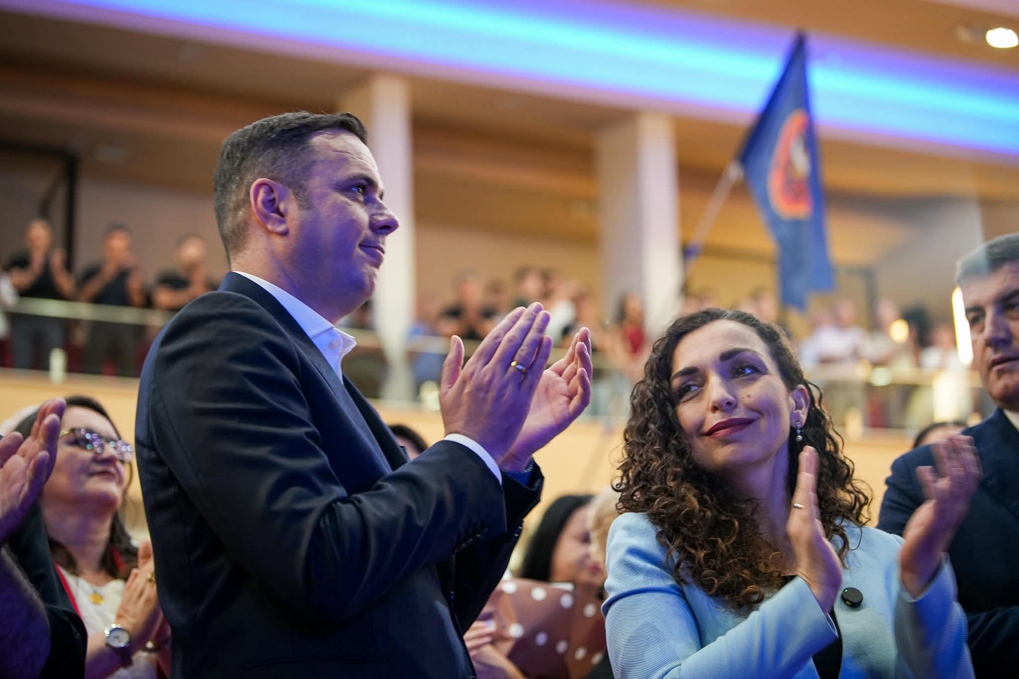 Abdixhiku premton nga Suhareka: Ministrat e LDK-së s’do rrinë në Facebook e kafe, por në punë!