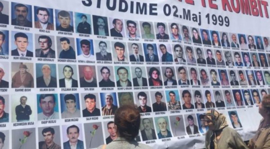 27 vjet nga masakrat në Studime dhe Poklek, kujtohen viktimat e krimeve ndaj civilëve shqiptarë