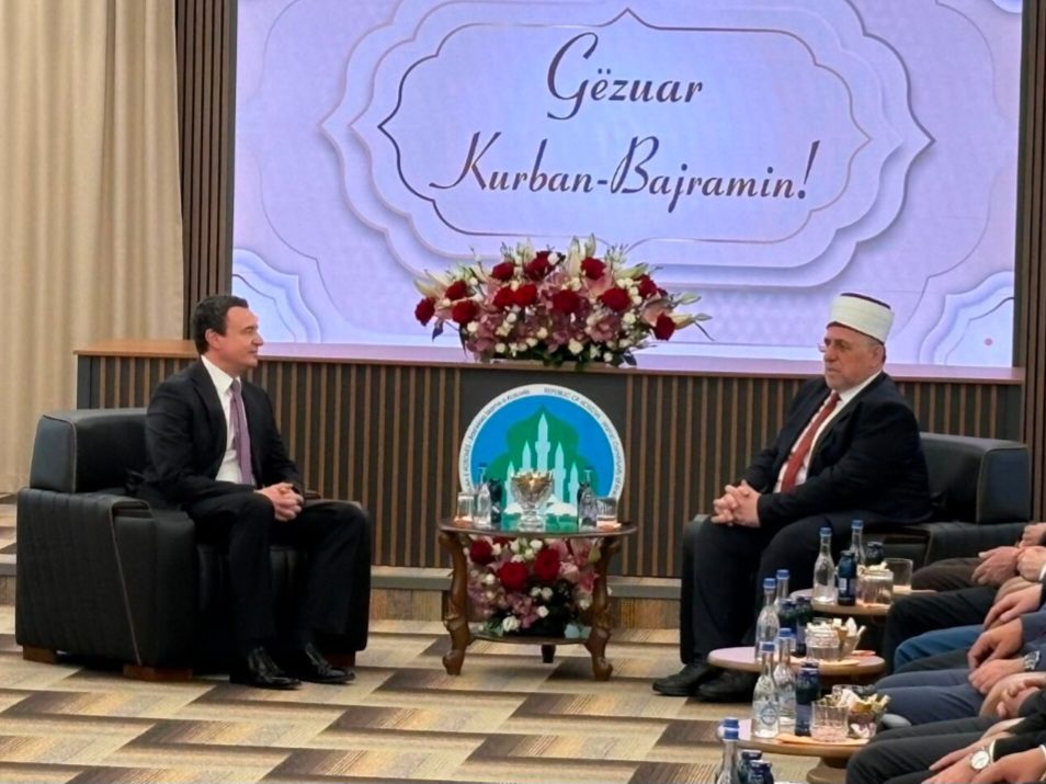 Vizita e Kurtit për Bajram në BIK: Sakrifica na ka sjellë liri dhe prosperitet