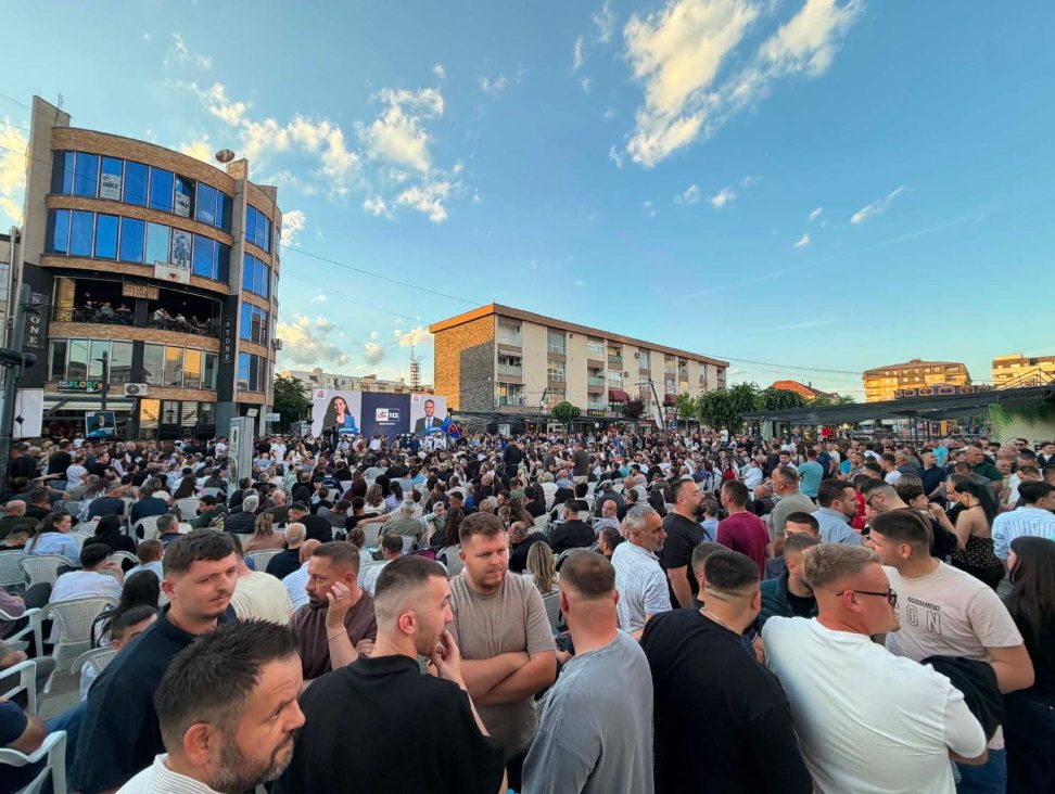 Pjesëmarrje masive në tubimin e LDK-së në Lipjan