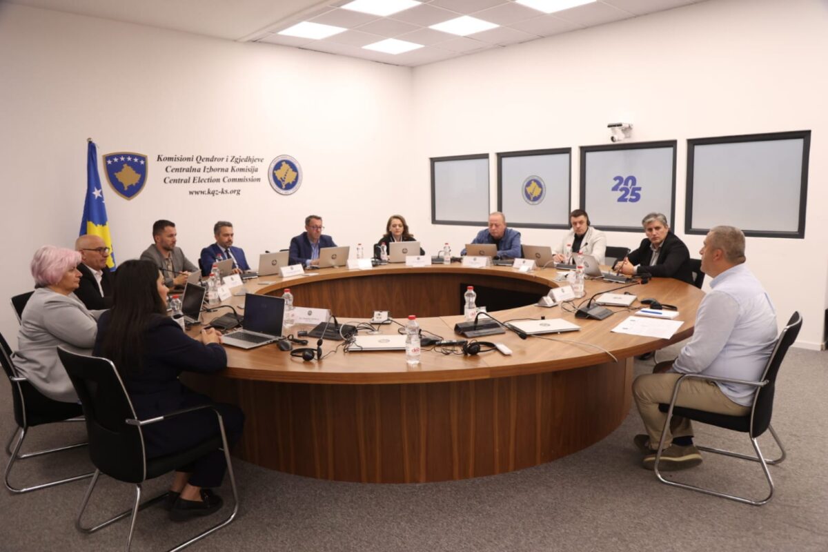 KQZ kufizon shpenzimet e partive për fushatë