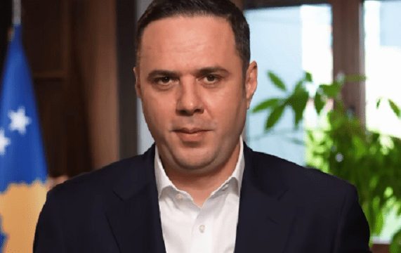 Abdixhiku me video: Nesër unë dhe Vjosa ju presim në tubimin e madh