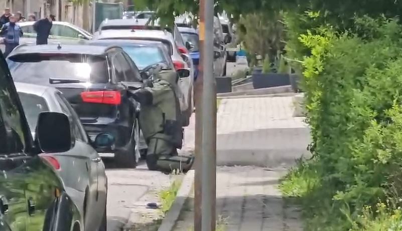 Pajisja e vendosur në gomën e veturës në Korçë ishte GPS