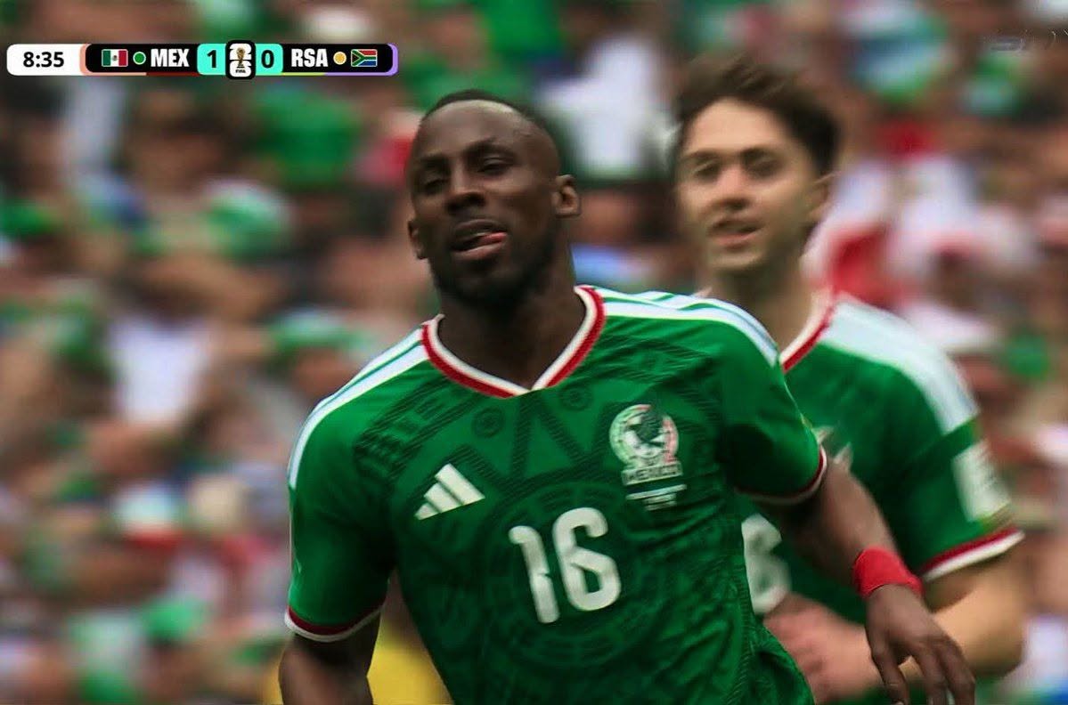 GOOOOOL! Meksika në avantazh ndaj Afrikës së Jugut