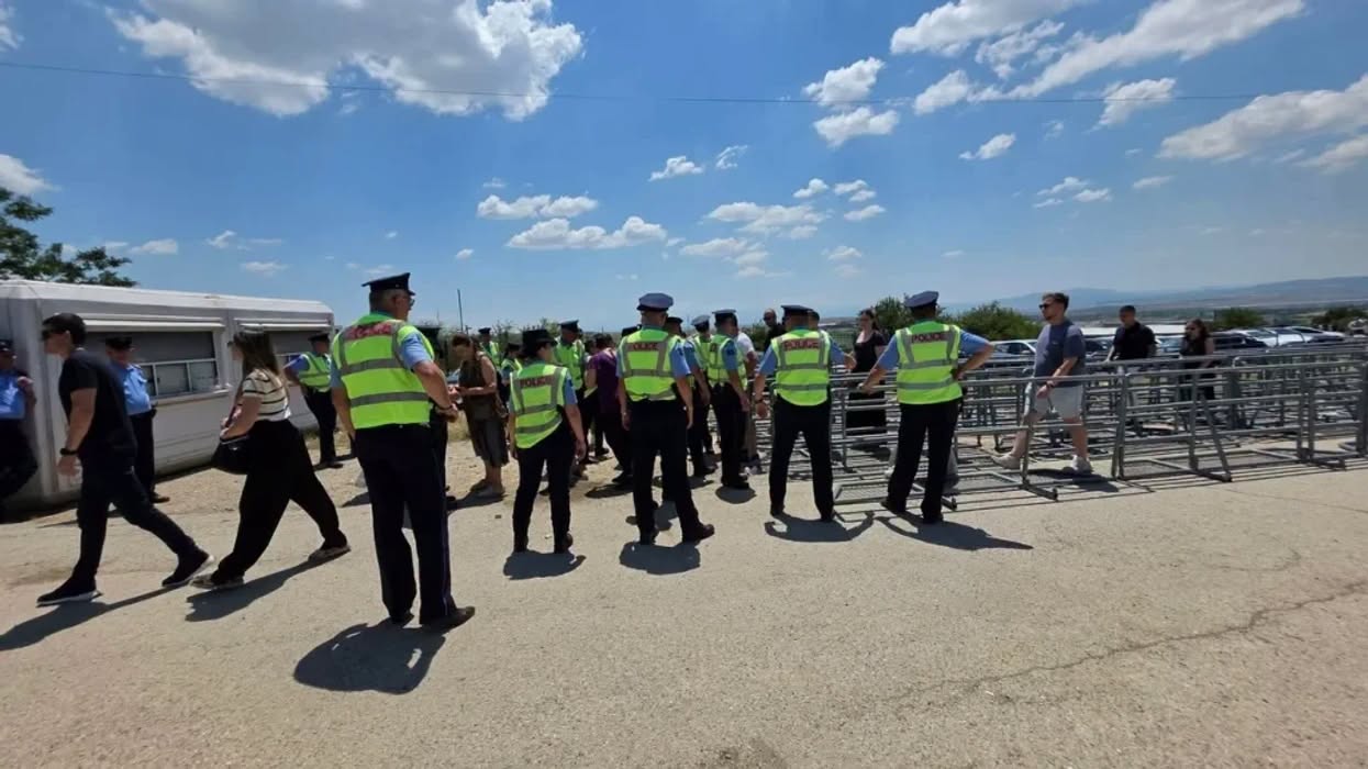 Shoqërohen në polici 37 persona gjatë “Vidovdanit” për thirrje që nxisnin urrejtje