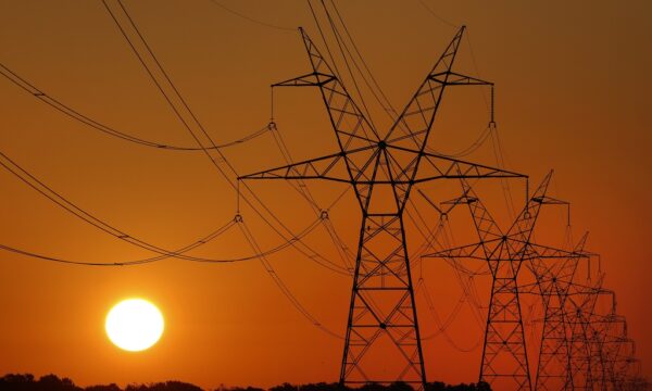 Çmimet e energjisë elektrike në Zvicër pritet të bien përsëri në vitin 2027