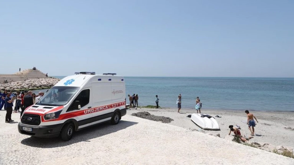 Tragjedi në Durrës: Mbytet në det një fëmijë 11-vjeçar