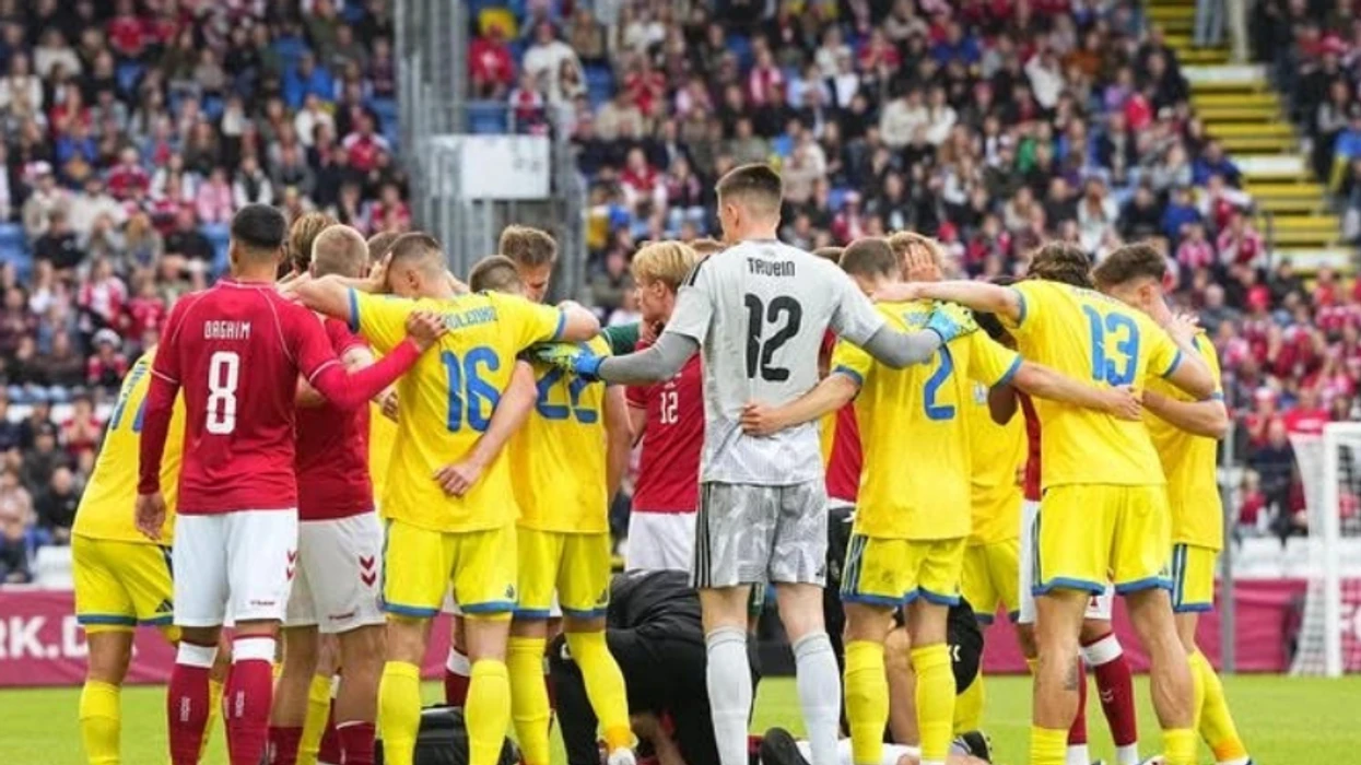 Përsëritet skena tronditëse, Eriksen rrëzohet sërish në fushë – ndërpritet ndeshja Danimarkë – Ukrainë