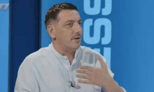 “U kthye qaty ku ka qenë Avdullah Hoti – Abdixhiku ish dasht mos me pasë hatërmbetje, ai është përjashtues”, Valon Syla për zhvillimet në LDK