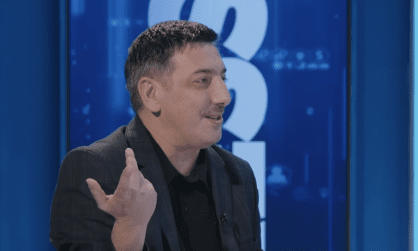 Pse e ka problem Albin Kurti ta ndajë pushtetin? – “U dënu prej elektoratit, nuk i ka votat as për qeveri, i duhet marrëveshje”, Valon Syla